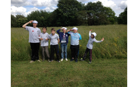 Nos jeunes à Pont St Vincent....